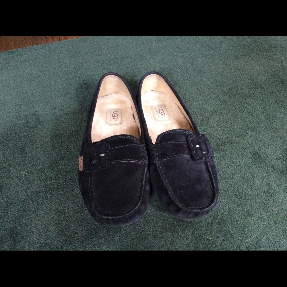 Ugg Moccasin Loafers size 8 1/2